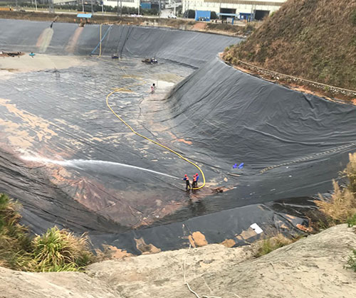 潍城废水池清理